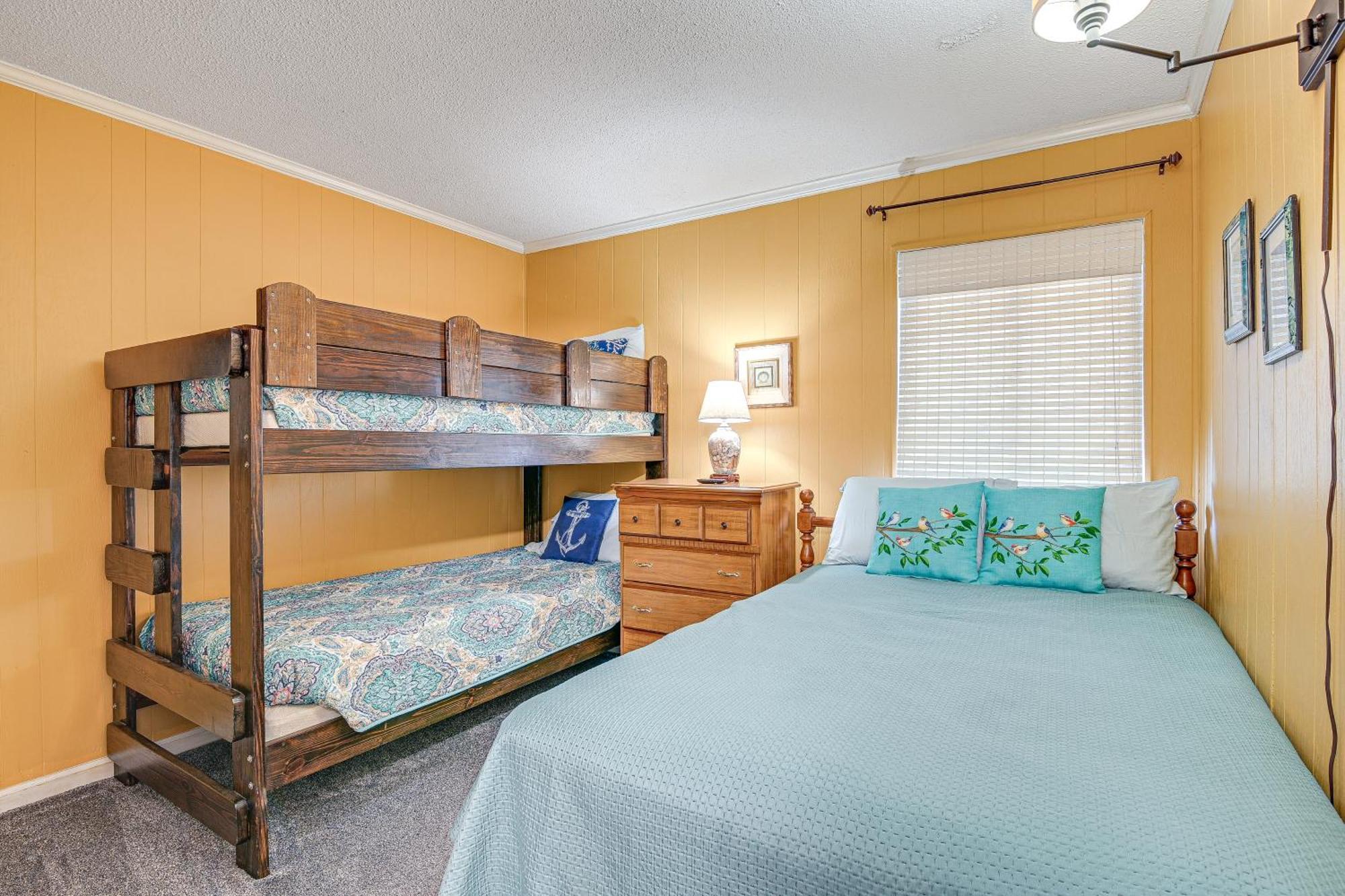 Coastal Condo On Beach With Community Pool Access! Myrtle Beach Esterno foto